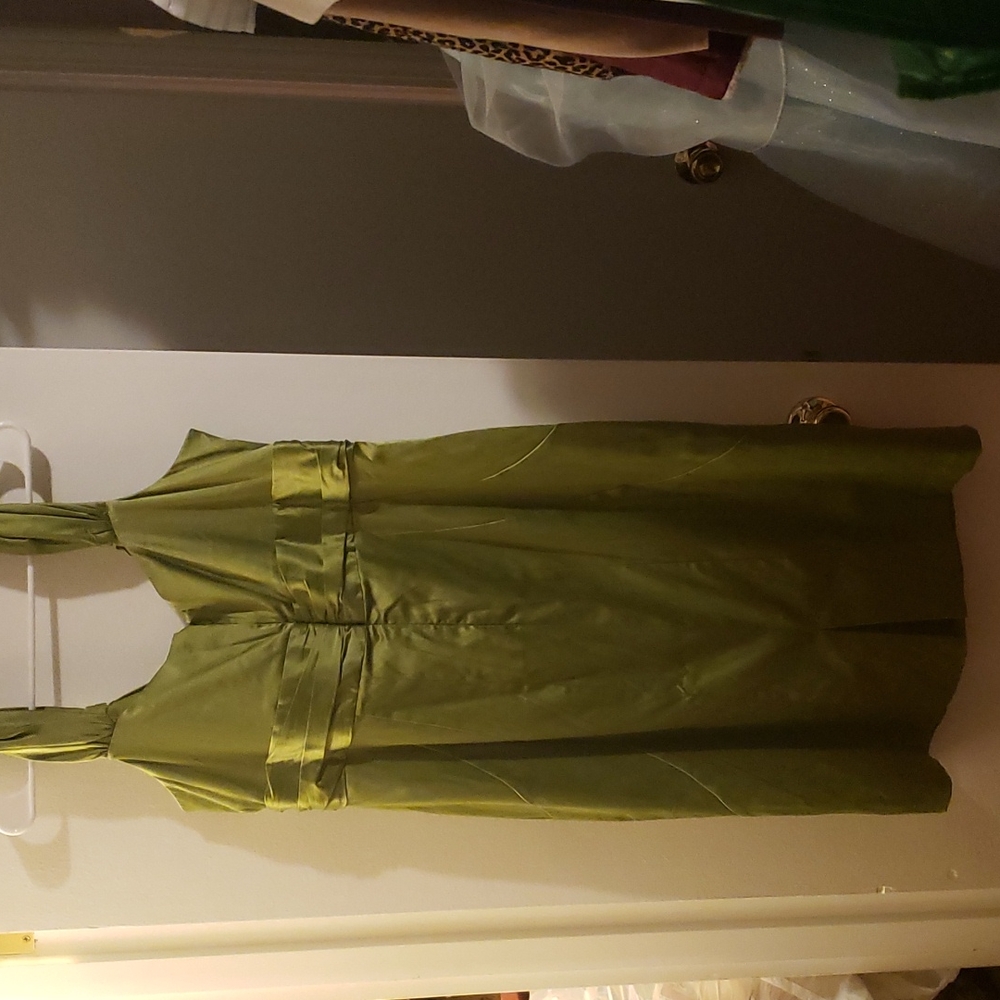 Monroe and Main Semi Formal Party Dress - Picture 2 of 5